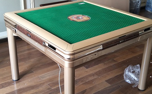 棋牌室萨迦萨迦麻将机实拍展示